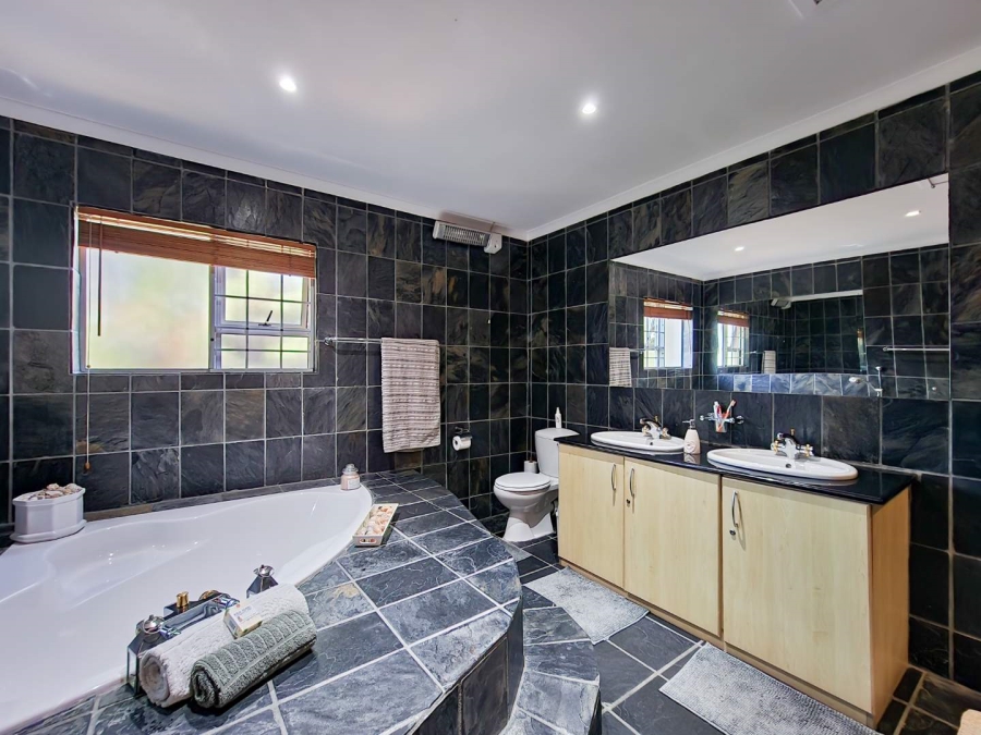 3 Bedroom Property for Sale in Milnerton Ridge Western Cape